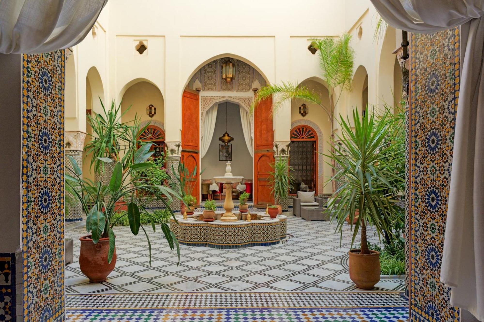 Riad Al Ansari Hotel เฟส ภายนอก รูปภาพ